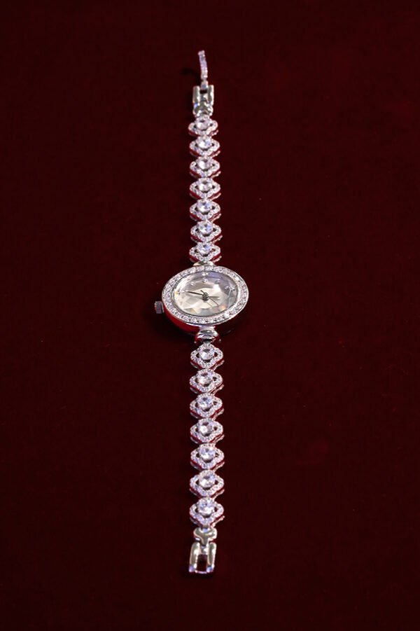 Elegant Women’s Watch - Image 4