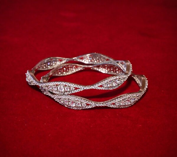 Ladies Bangle
